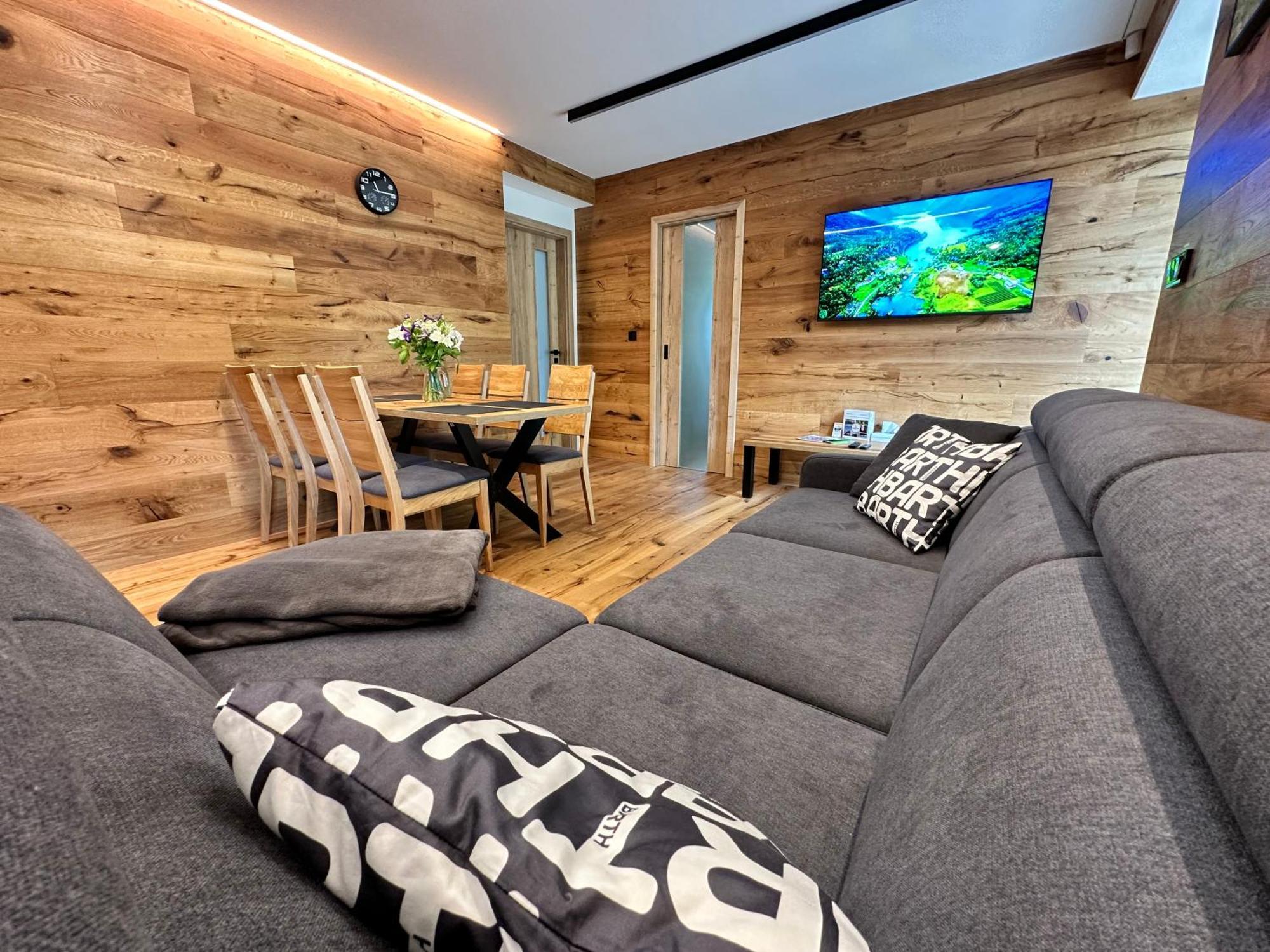 Apartmany Barth Holiday - Rezidence Maj Pec pod Snezkou Luaran gambar