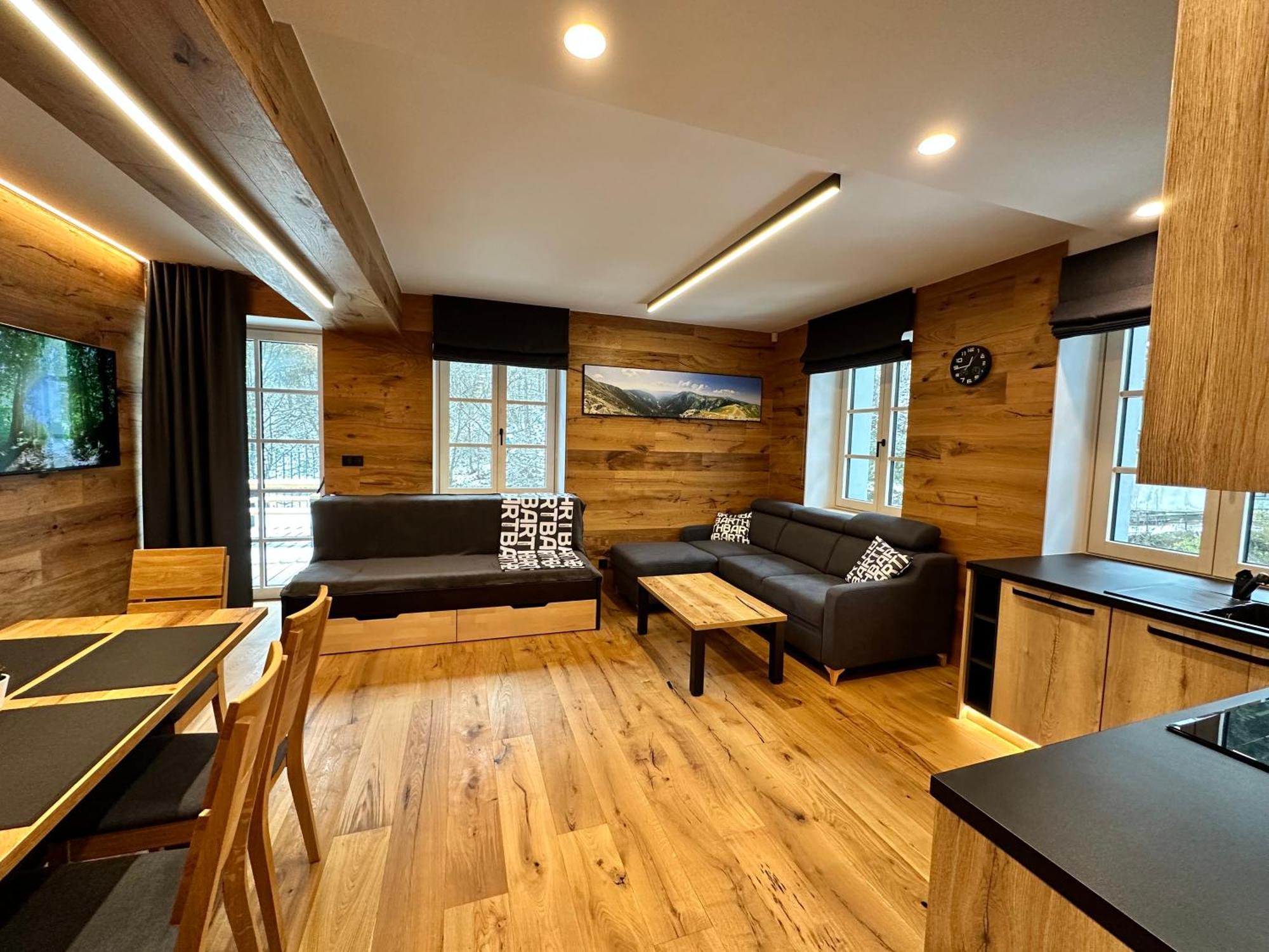 Apartmany Barth Holiday - Rezidence Maj Pec pod Snezkou Luaran gambar