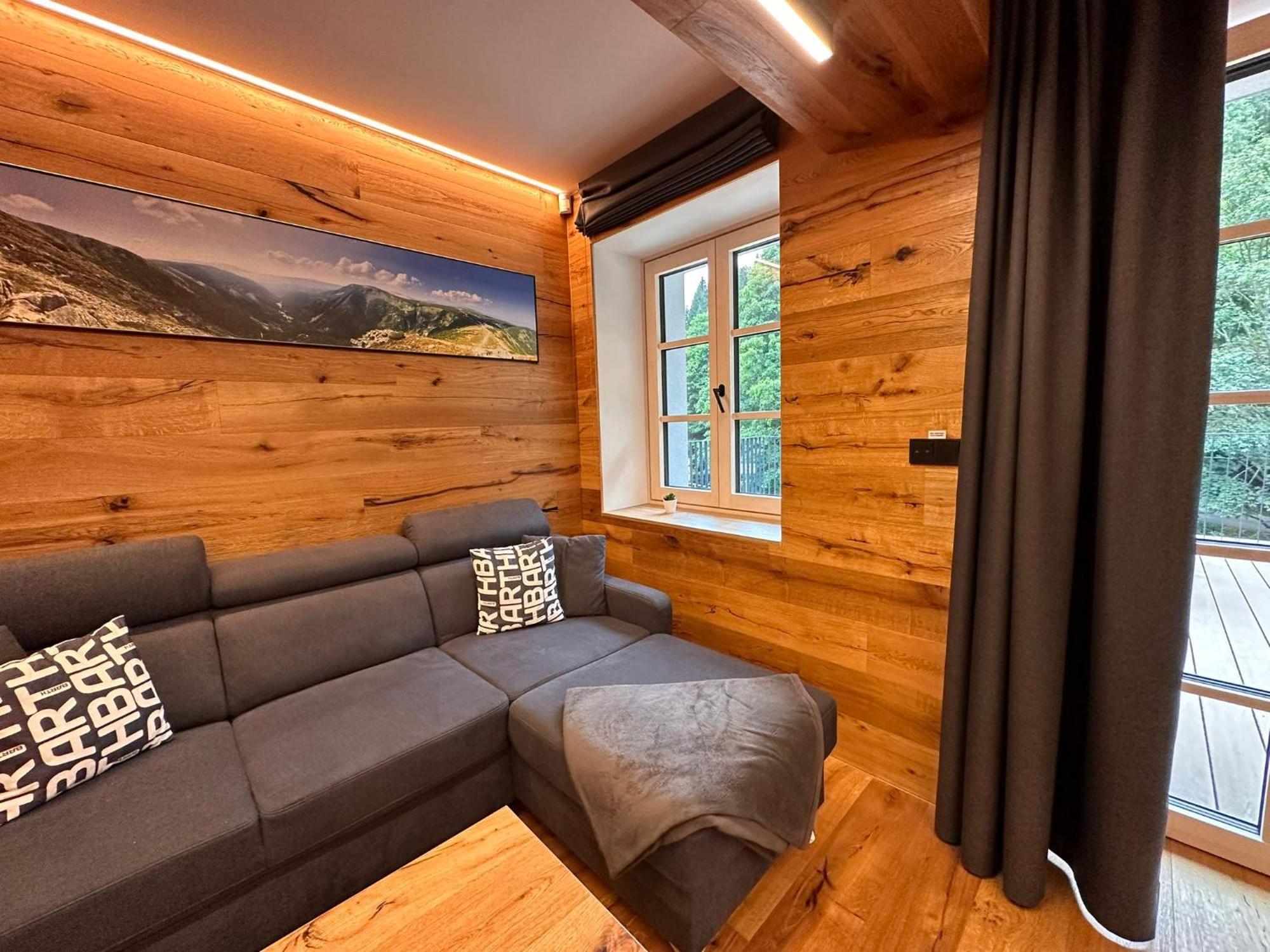 Apartmany Barth Holiday - Rezidence Maj Pec pod Snezkou Luaran gambar